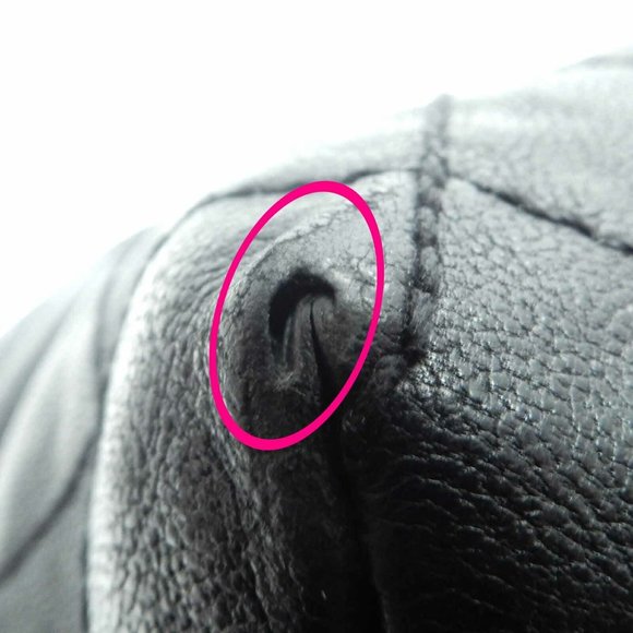 Chanel Black Skin Leather Bag - Picture 15 of 16